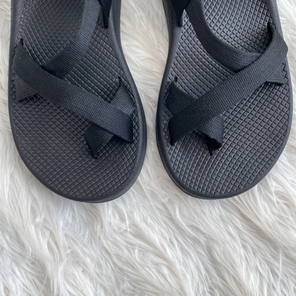 Chaco‎ | All Black Strappy Sandal
